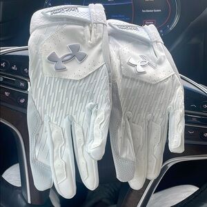 Under Armour White Gloves